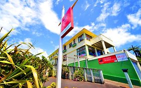 Ducks & Drakes Boutique Motel & Backpackers